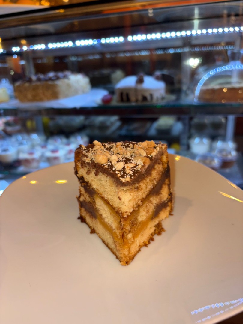 Karamelli Fındıklı Turta